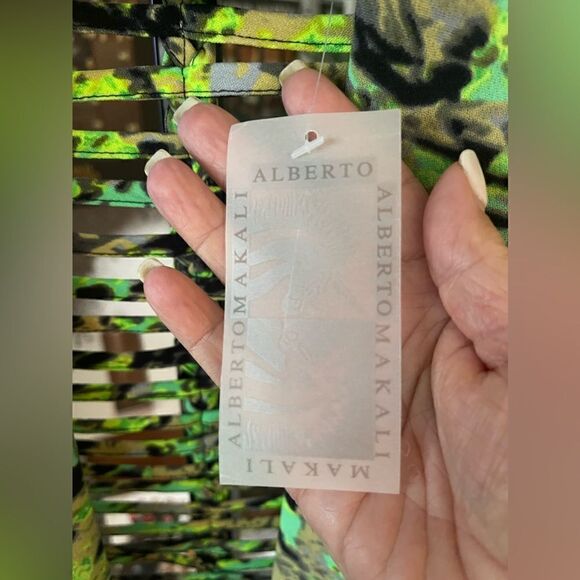 Alberto Makali Floral Print Evening Jacket
Size: S| US 4 NWT - Picture 5 of 5